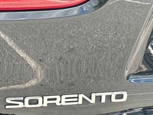 Used 2019 Kia Sorento FWD image 31