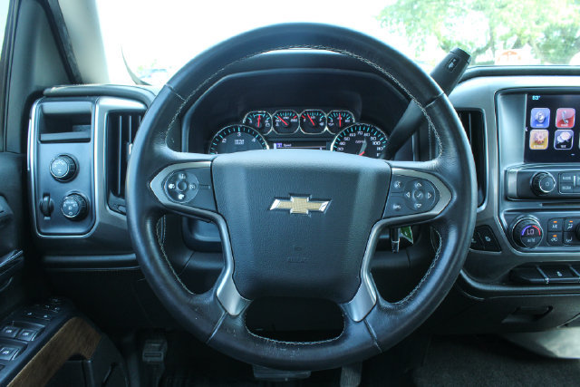 Used 2018 Chevrolet Silverado 1500 LTZ AWD/4WD image 23