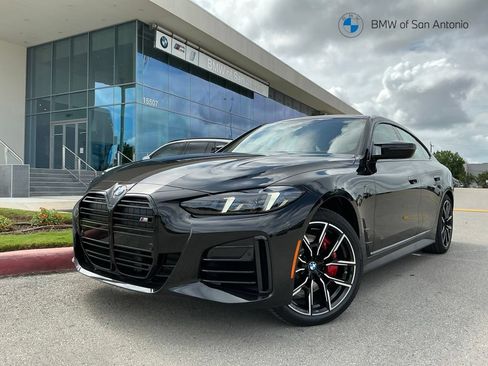 New 2026 BMW M440i w/ Premium Package RWD image 1