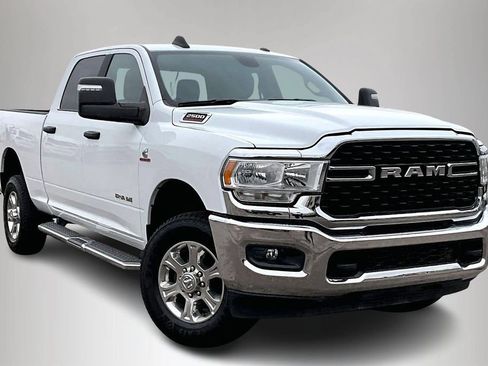 Used 2024 RAM 2500 Big Horn AWD/4WD image 1