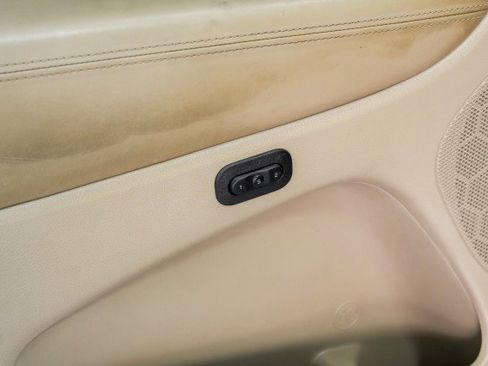 Used 2015 Jeep Grand Cherokee Overland RWD image 43