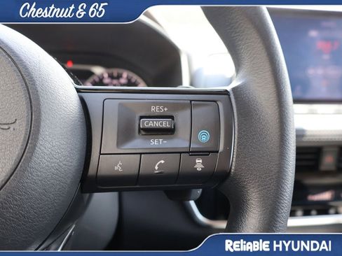 Used 2023 Nissan Rogue SV AWD/4WD image 28