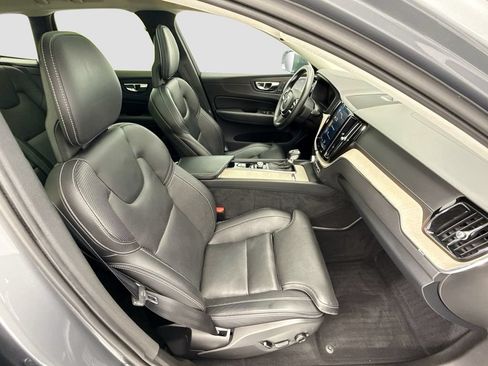 Used 2018 Volvo XC60 T6 Inscription w/ Luxury Seat Package AWD/4WD image 19