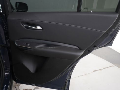 Used 2024 Cadillac XT4 Premium Luxury image 14
