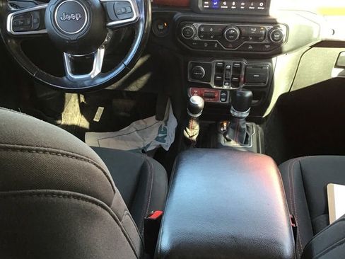 Used 2022 Jeep Gladiator Rubicon w/ LED Lighting Group image 6