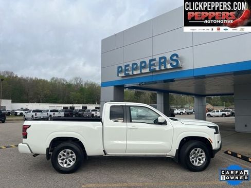 Used 2024 Nissan Frontier SV w/ Technology Package AWD/4WD image 7