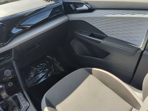 Certified 2024 Volkswagen Taos S FWD image 15