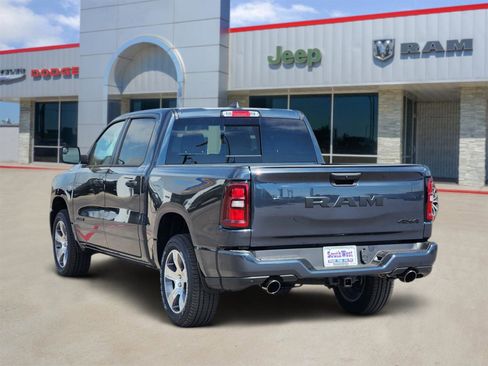 New 2026 RAM 1500 Express AWD/4WD image 4