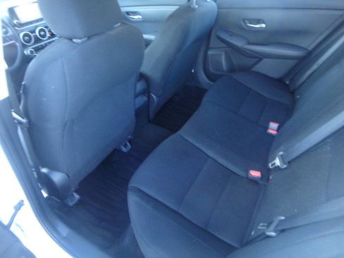 Used 2022 Nissan Sentra S image 10