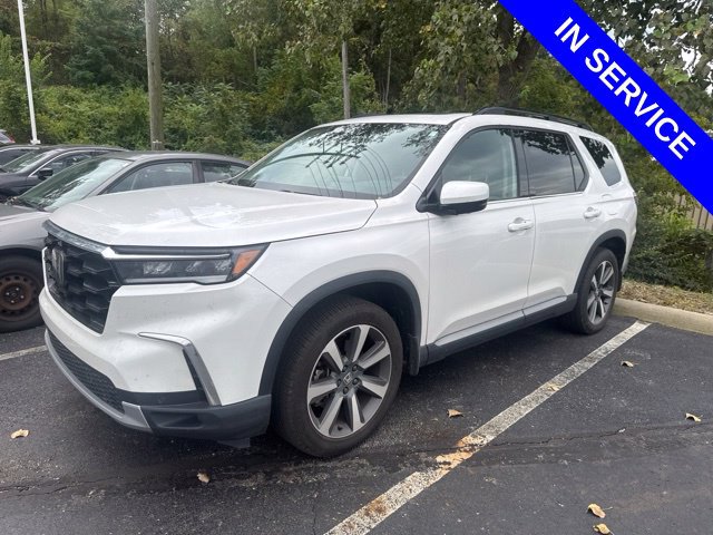 Used 2025 Honda Pilot Elite image 3