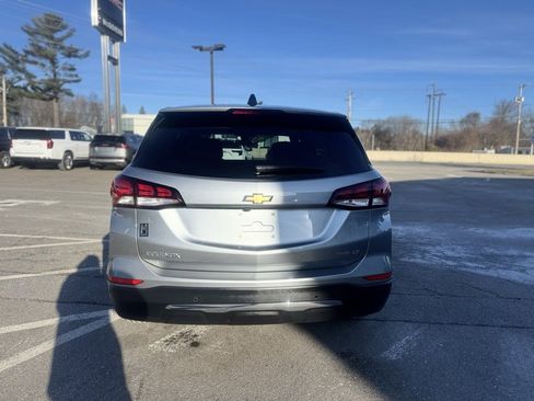 Used 2023 Chevrolet Equinox LT image 6