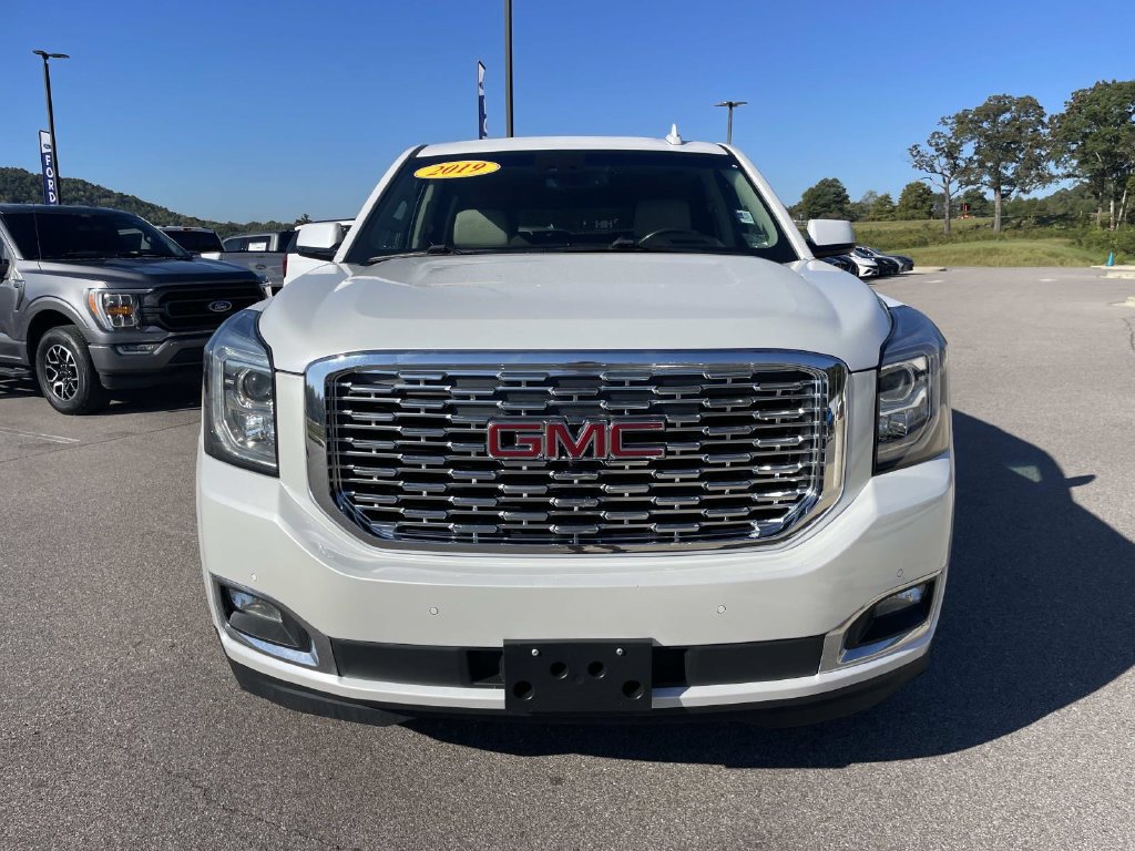 Used 2019 GMC Yukon Denali w/ Denali Ultimate Package AWD/4WD image 8