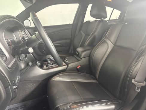 Used 2022 Dodge Charger SXT w/ Plus Group RWD image 8