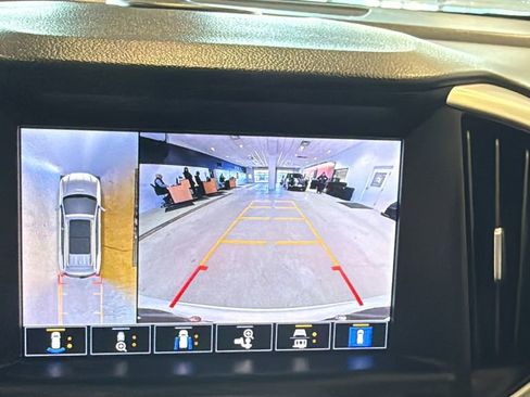 Used 2022 GMC Terrain SLT w/ Infotainment Package II image 38