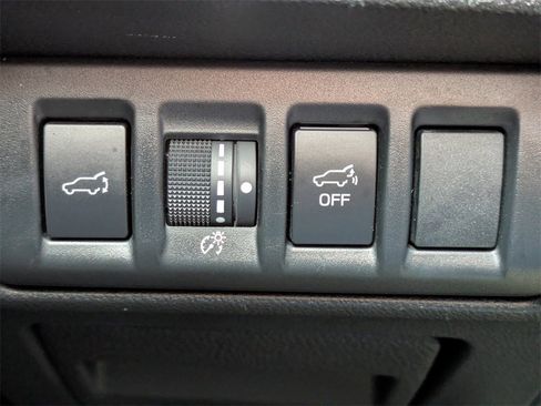 Used 2025 Subaru Outback Touring w/ Popular Package #2 image 27