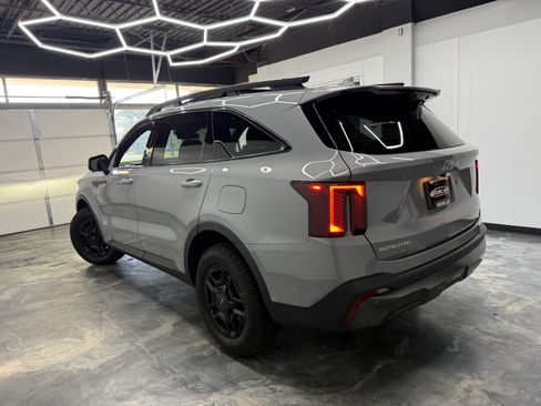Used 2024 Kia Sorento SX Prestige AWD/4WD image 3
