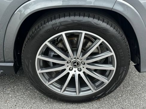 Certified 2025 Mercedes-Benz GLS 580 4MATIC image 14