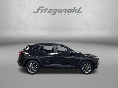 Used 2024 Chevrolet Trax LT FWD image 6