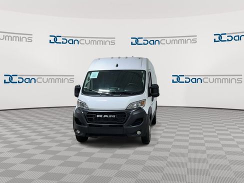 Used 2025 RAM ProMaster 3500 w/ Convenience Group FWD image 4
