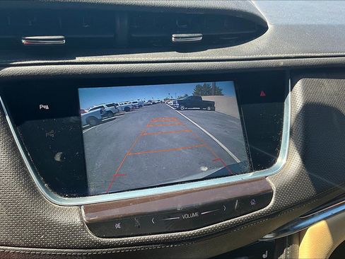 Used 2017 Cadillac XT5 Luxury w/ Driver Awareness Package image 20