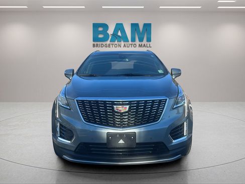 Used 2023 Cadillac XT5 Premium Luxury image 2