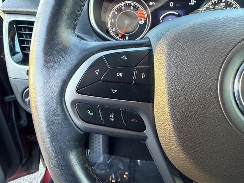 Used 2019 Jeep Cherokee Limited w/ Luxury Group image 23