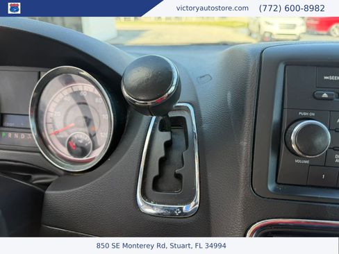 Used 2013 Dodge Grand Caravan American Value Package w/ UConnect Hands-Free Group image 28