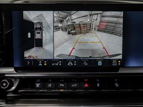 Used 2024 Chevrolet Silverado 2500 High Country w/ High Country Premium Package image 22