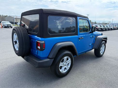 Used 2022 Jeep Wrangler Sport AWD/4WD image 12