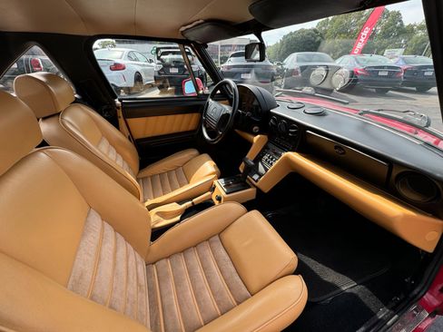 Used 1991 Alfa Romeo Spider Veloce image 22