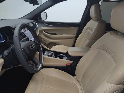 Used 2022 Jeep Grand Cherokee Limited 4xe w/ Luxury Tech Group II image 17