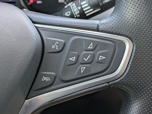 Used 2022 Chevrolet Equinox LS w/ LS Convenience Package FWD image 22