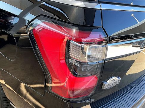 Used 2021 Ford Expedition Max King Ranch AWD/4WD image 29