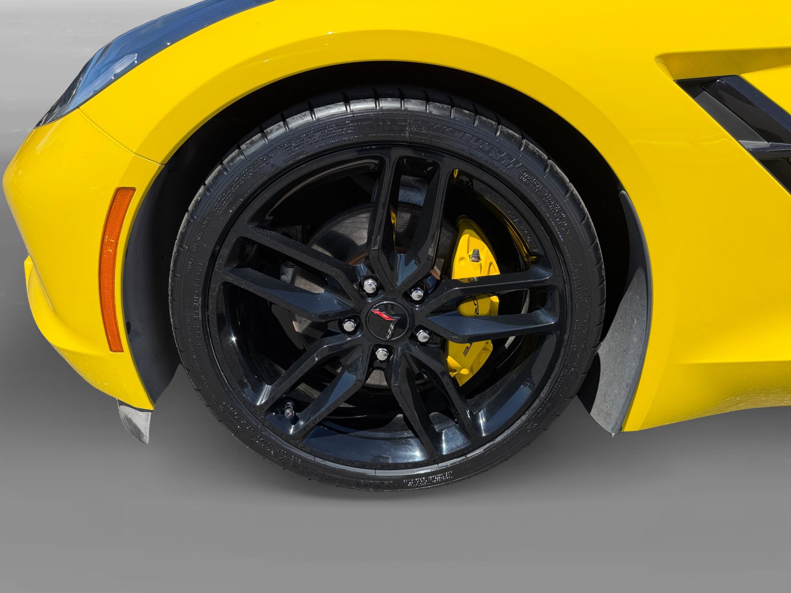 Used 2016 Chevrolet Corvette Stingray Coupe w/ 2LT Preferred Equipment Group RWD image 9