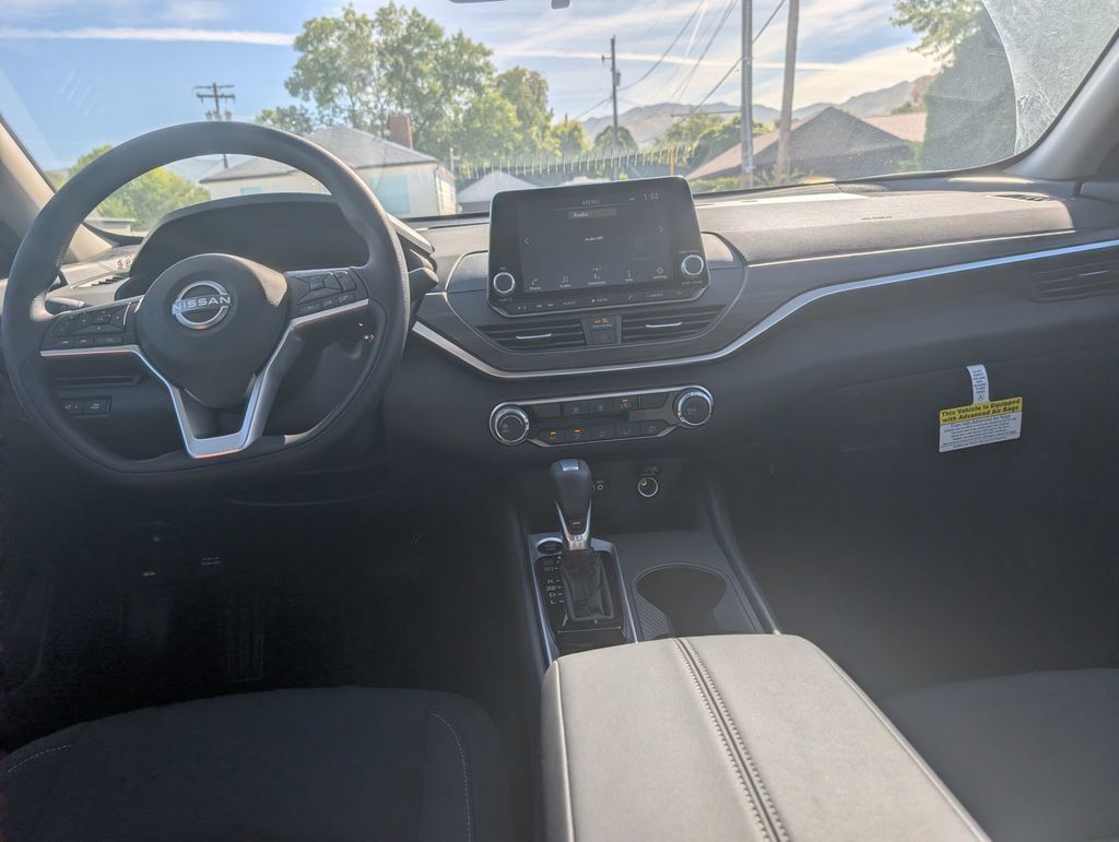 New 2026 Nissan Altima 2.5 SV FWD image 8