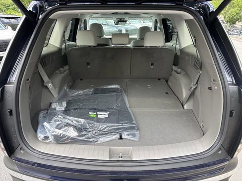 New 2026 Hyundai Palisade SEL Premium FWD image 18