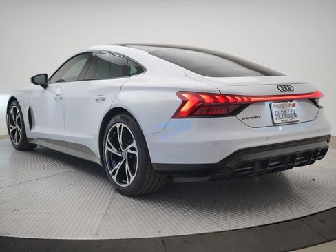 Used 2024 Audi e-tron GT Premium Plus image 3