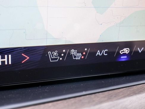 New 2026 Chevrolet Suburban High Country AWD/4WD image 38