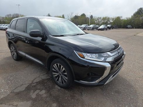 Used 2019 Mitsubishi Outlander ES image 6