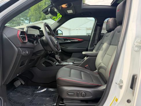 Used 2024 Chevrolet TrailBlazer RS w/ Convenience Package AWD/4WD image 18