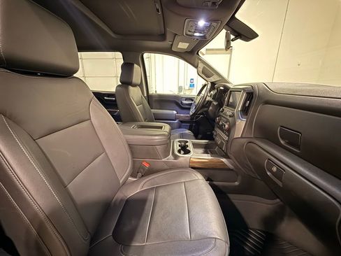 Used 2021 Chevrolet Silverado 1500 LT Trail Boss w/ Convenience Package II image 28