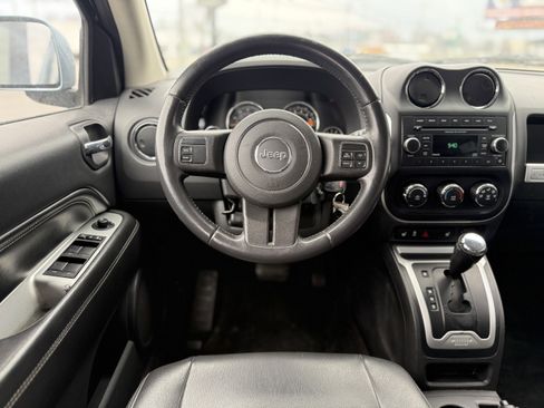 Used 2014 Jeep Compass Latitude image 20