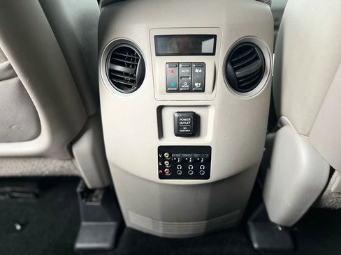 Used 2014 Honda Pilot Touring image 14