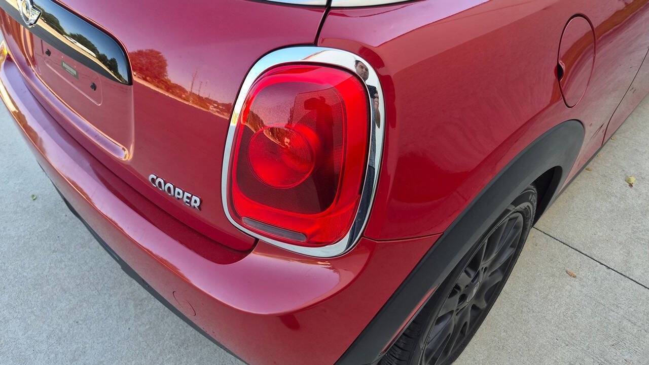 Used 2018 MINI Cooper 2-Door Hardtop FWD image 20