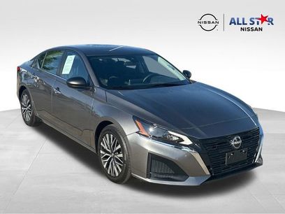 Used 2025 Nissan Altima 2.5 SV