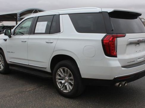 Used 2023 GMC Yukon Denali AWD/4WD image 8
