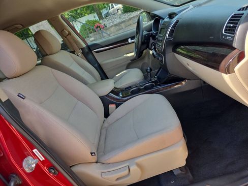 Used 2015 Kia Sorento LX AWD/4WD image 24