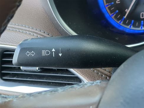 Used 2020 Chrysler Pacifica Limited image 27