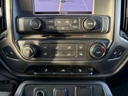 Used 2017 Chevrolet Silverado 1500 LT image 28