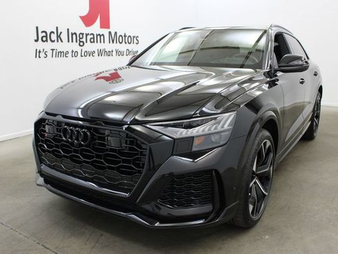 Used 2023 Audi RS Q8 w/ Black Optic Package AWD/4WD image 2